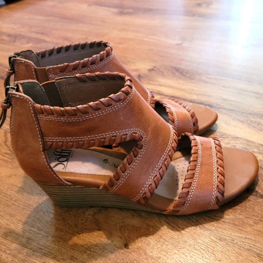 Sofft Wedge heel zipper back sandal.